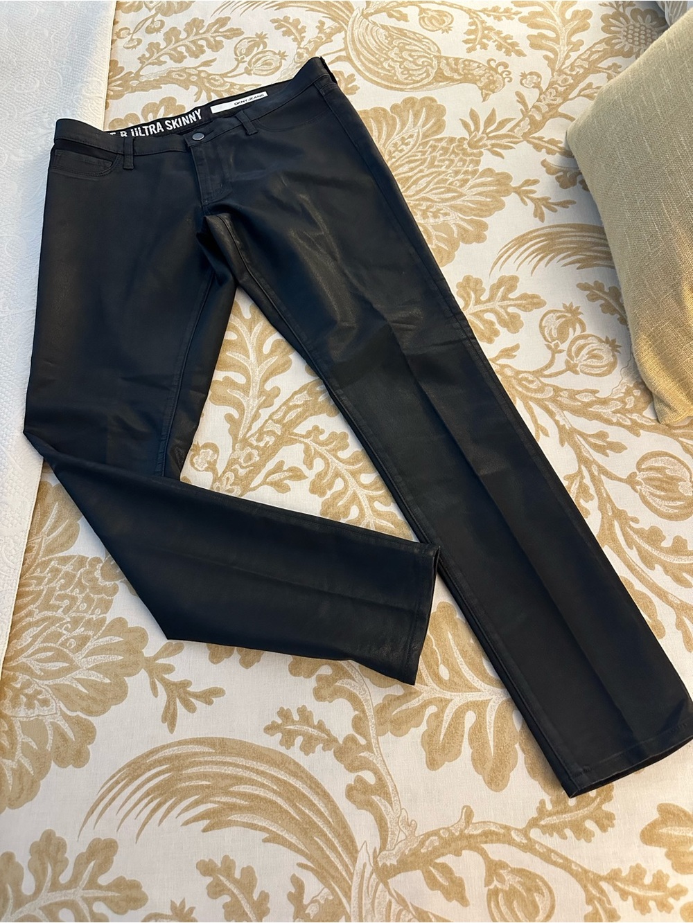 DKNY Ave B Ultra Skinny Jeans